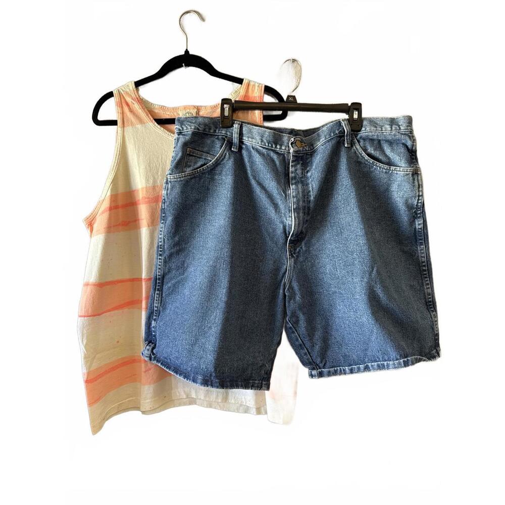 Wrangler Denim Shorts Size 42 and XXXL L. A. Gear Tank